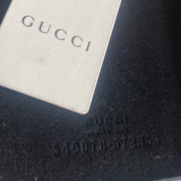 (CFL) Authentic Gucci iPhone 7/8 SE iPhone Case, New in Box - Picture 7 of 10